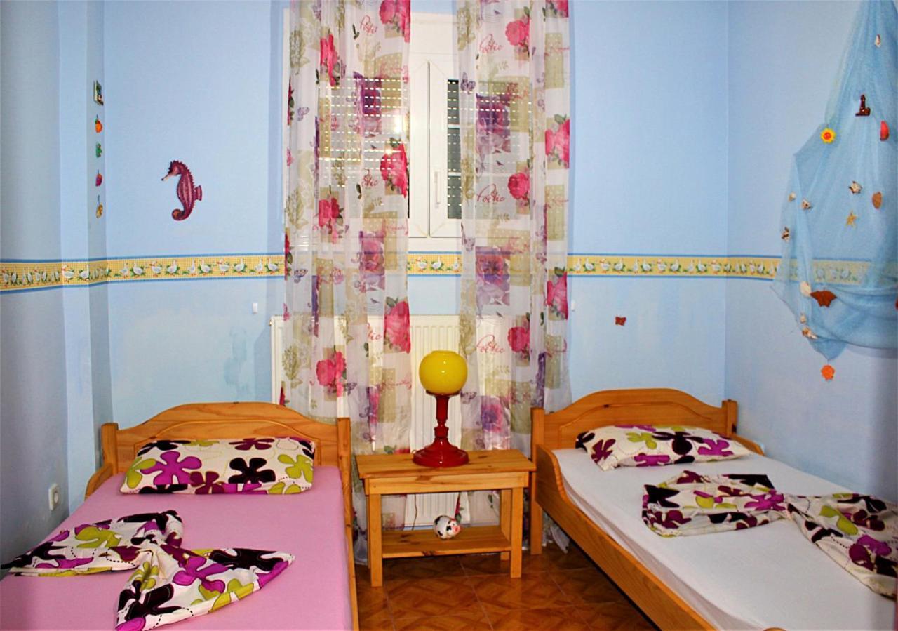Vanna'S Holiday House Ierissos Exterior photo